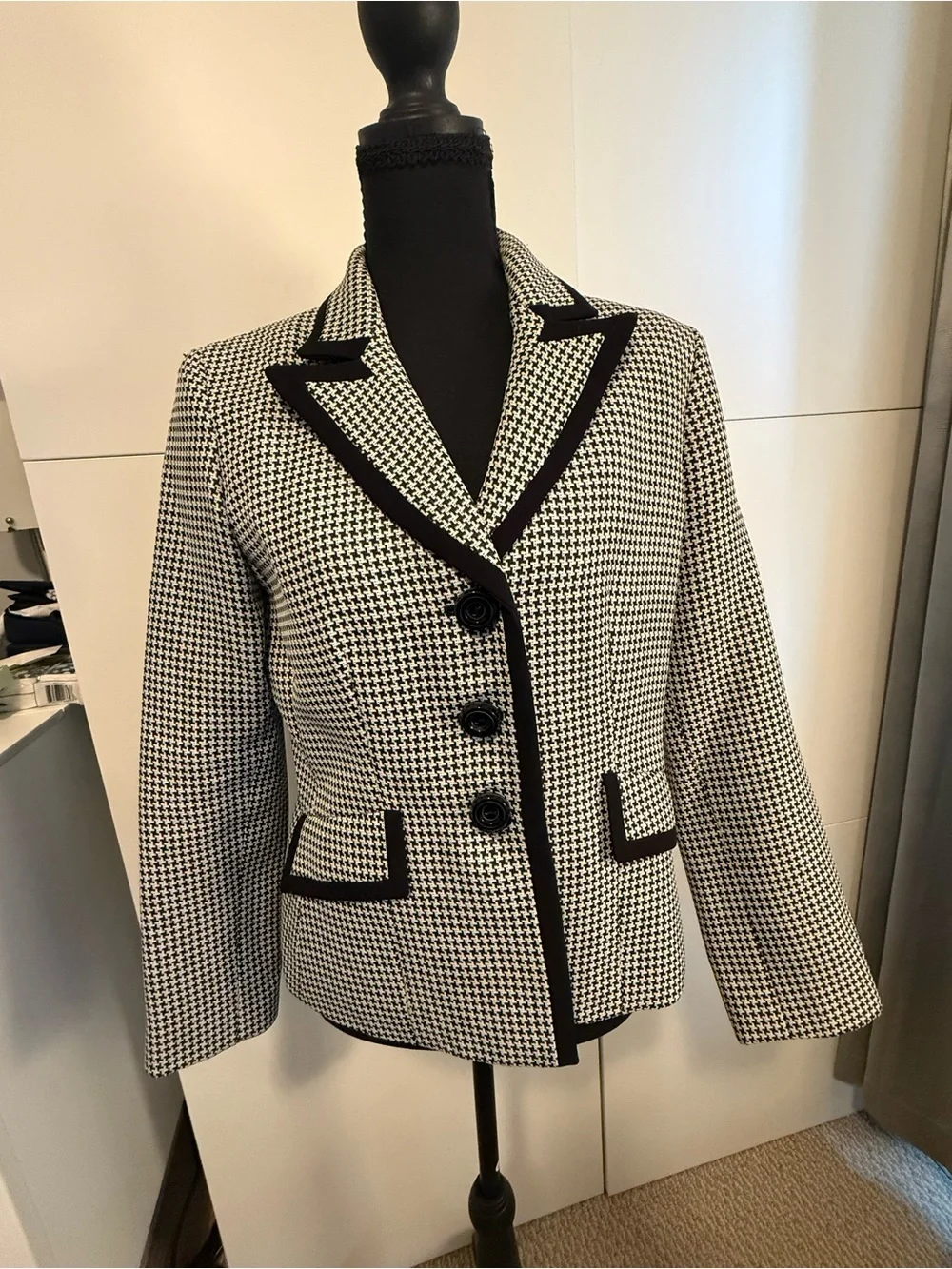 Evan-Picone Black & White Houndstooth Women's Blazer Jacket